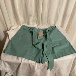 Boden St Ives paper bag tie waste shorts mint